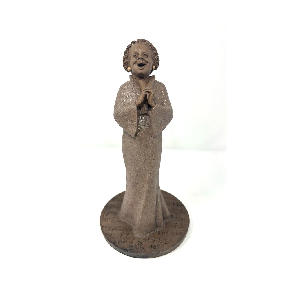 TOM CLARK RUBY OPERA SINGER 1985 RETIRED FIGURINE # 77